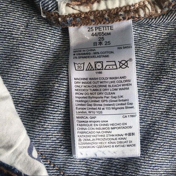GAP Mid-Rise Jean Shorts - US25 - Picture 6 of 6